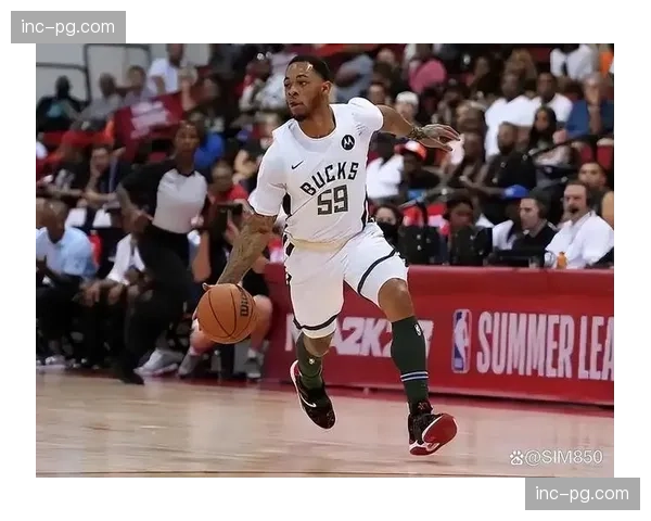 雷琼塔克单场28分10篮板14助攻 刷新个人助攻纪录